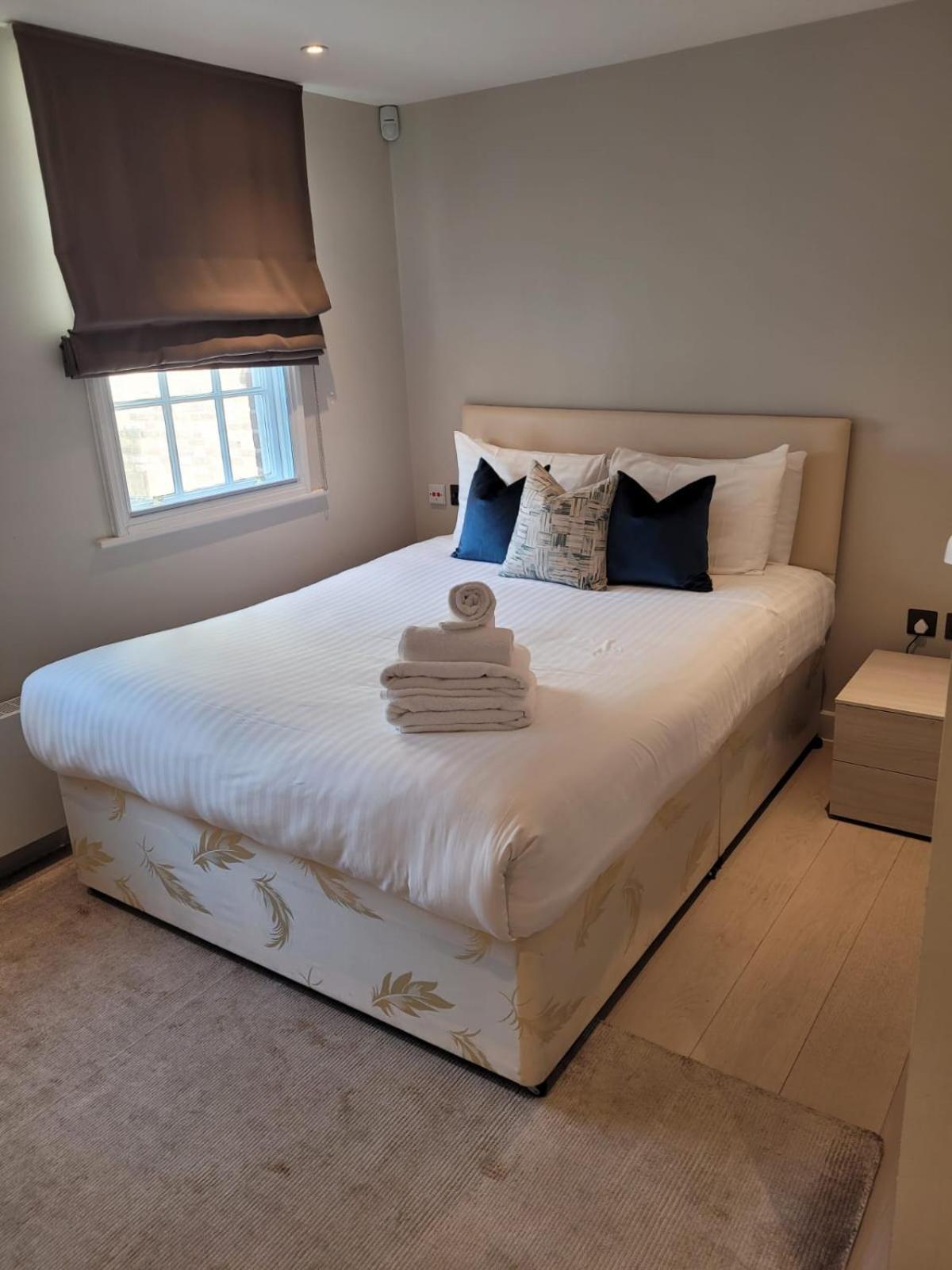 Buckingham Palace Residences By Aeria Apartments ลอนดอน ภายนอก รูปภาพ
