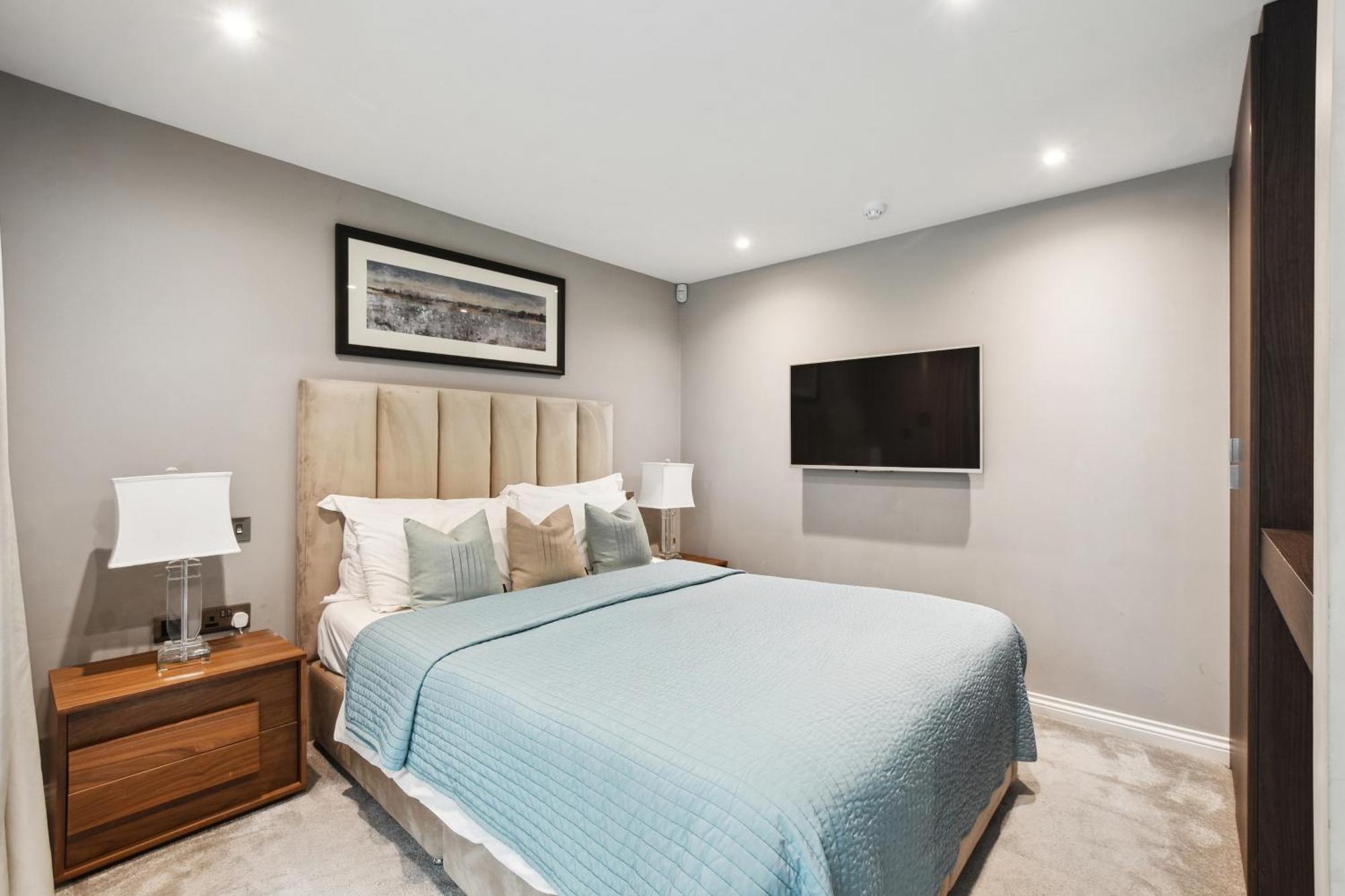 Buckingham Palace Residences By Aeria Apartments ลอนดอน ภายนอก รูปภาพ