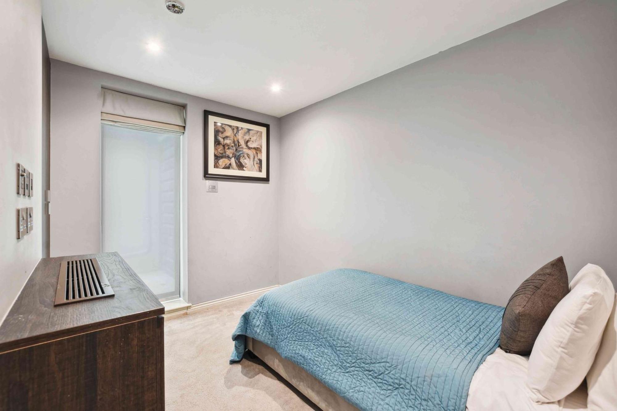 Buckingham Palace Residences By Aeria Apartments ลอนดอน ภายนอก รูปภาพ